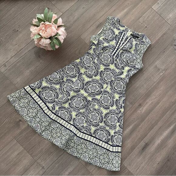 Maggy London Lime Green Floral Fit & Flare Knee Length Dress - Picture 2 of 7